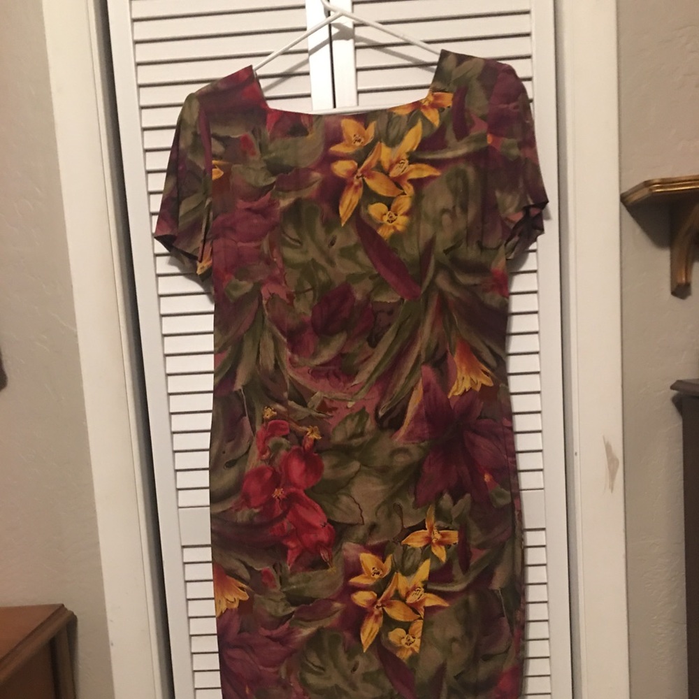 Women’s dress